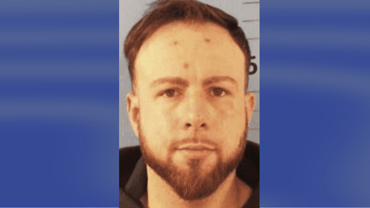 Jonathan Navas was accused of "barking like a dog" in an auto parts store.