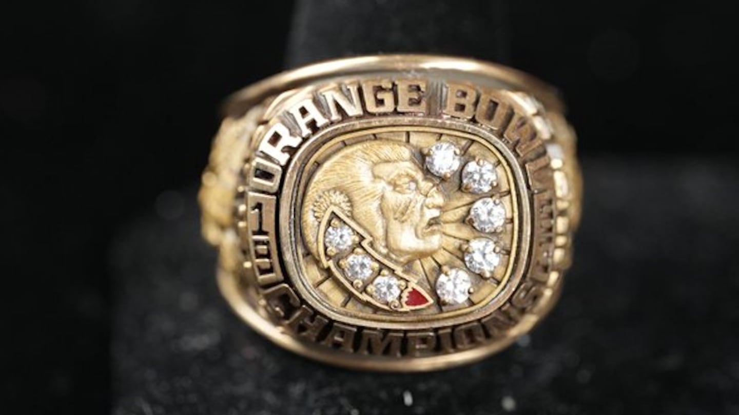 The 1993 national championship ring that was part of Bobby Bowden's collection sold for $20,000.
